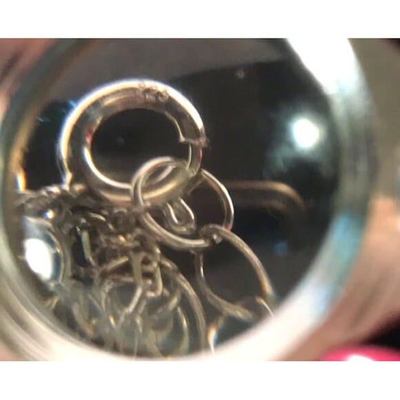 Beautiful Four Leaf Clover Bracelet - Sterling Silver - Picture 4 of 5